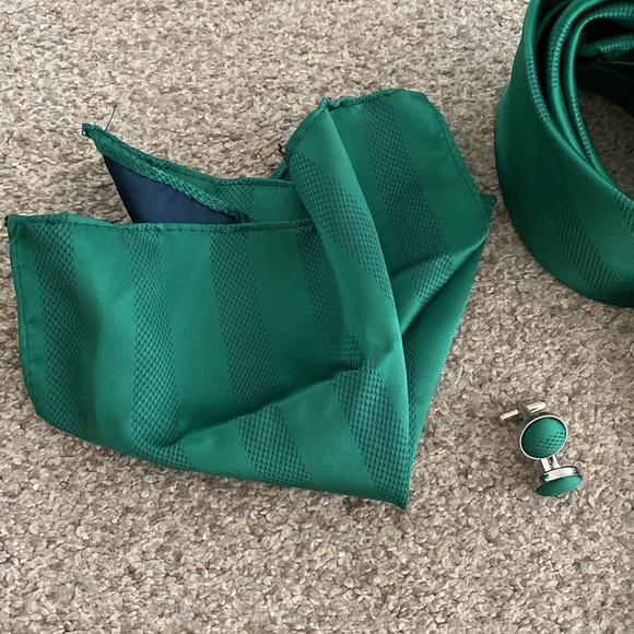 Men’s Necktie - Picture 3 of 5